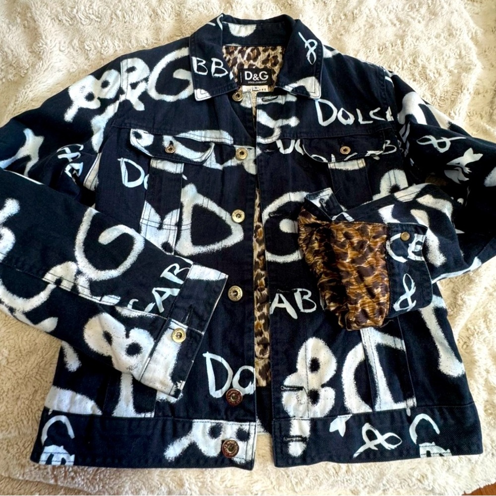 Graffiti D&G jacket w/quilted leopard lining